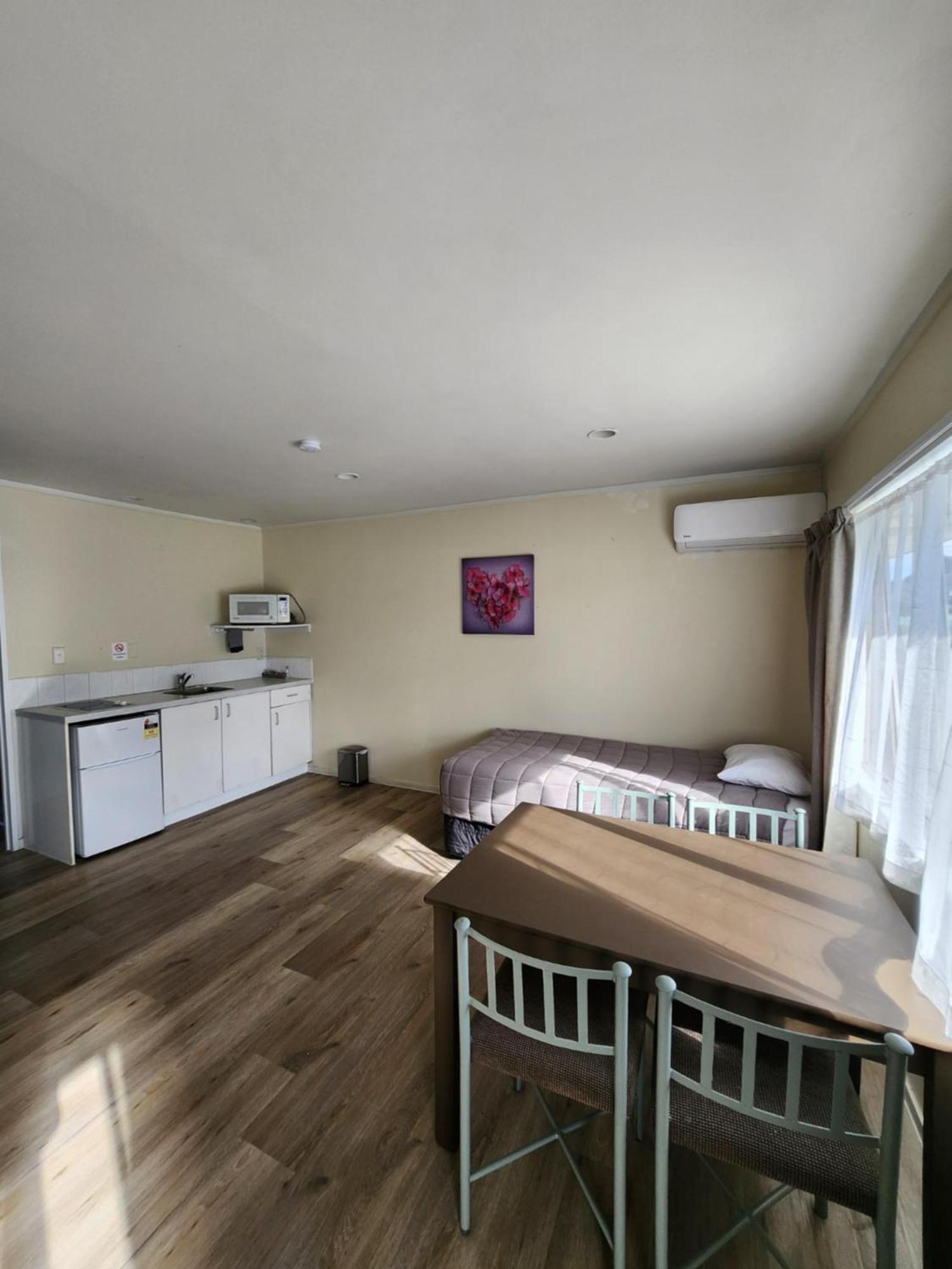 Gardena Court Motel Hamilton Zewnętrze zdjęcie